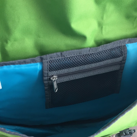 Vancouver 2010 olympic games computer bag - Picture 2 of 3